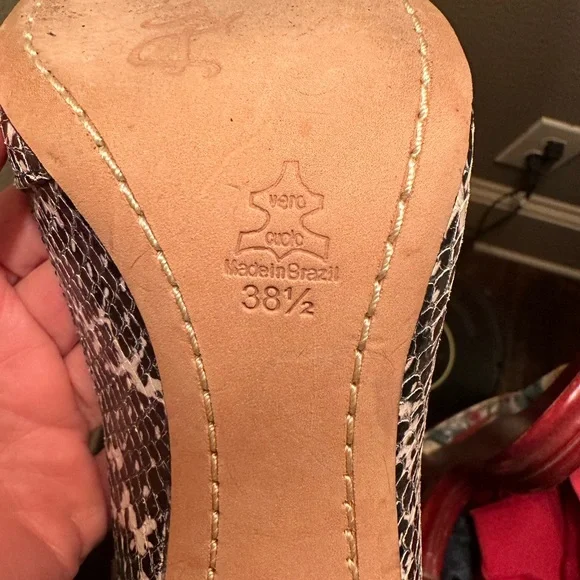 Alice + Olivia Monochrome Patterned Heels - Picture 10 of 10